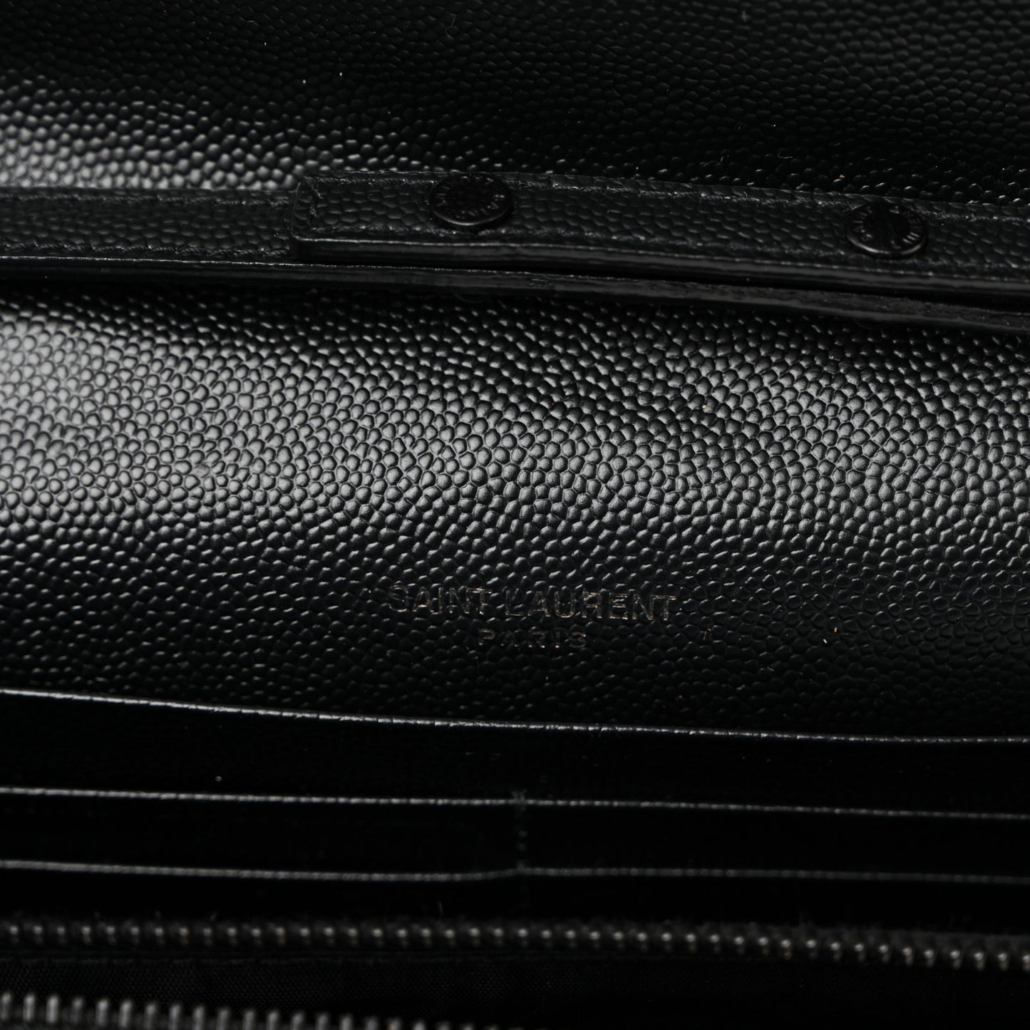 Grain De Poudre Matelasse Chevron Monogram Monochrome Chain Wallet Black