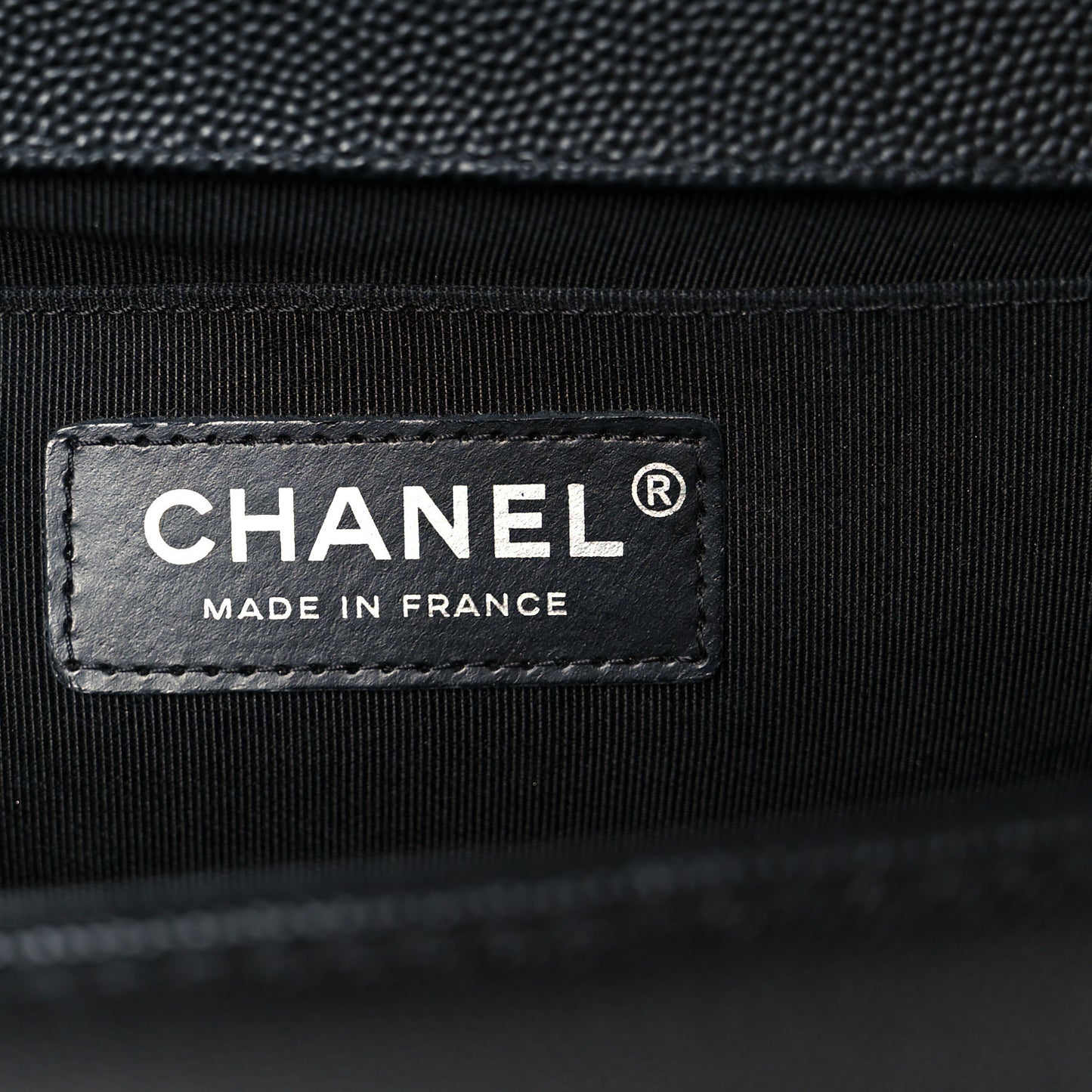 Caviar Quilted Medium Boy Flap Black