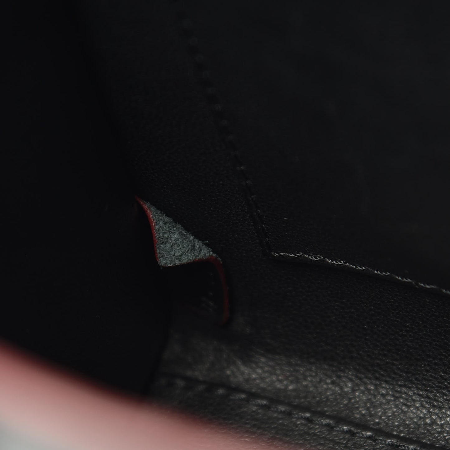 Smooth Calfskin Nano Luggage Black Red