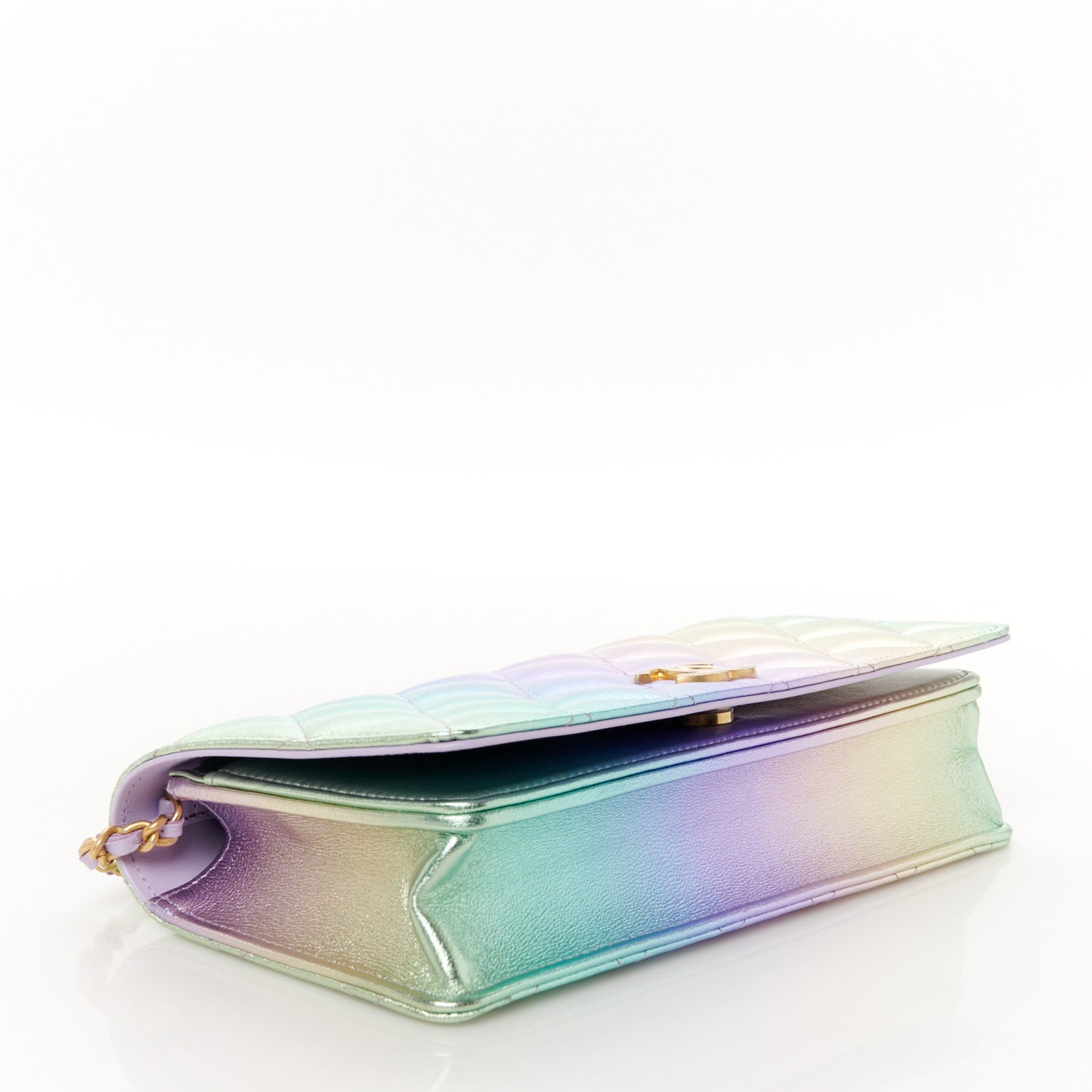 Iridescent Lambskin CC Roller Skate Clutch With Chain Multicolor