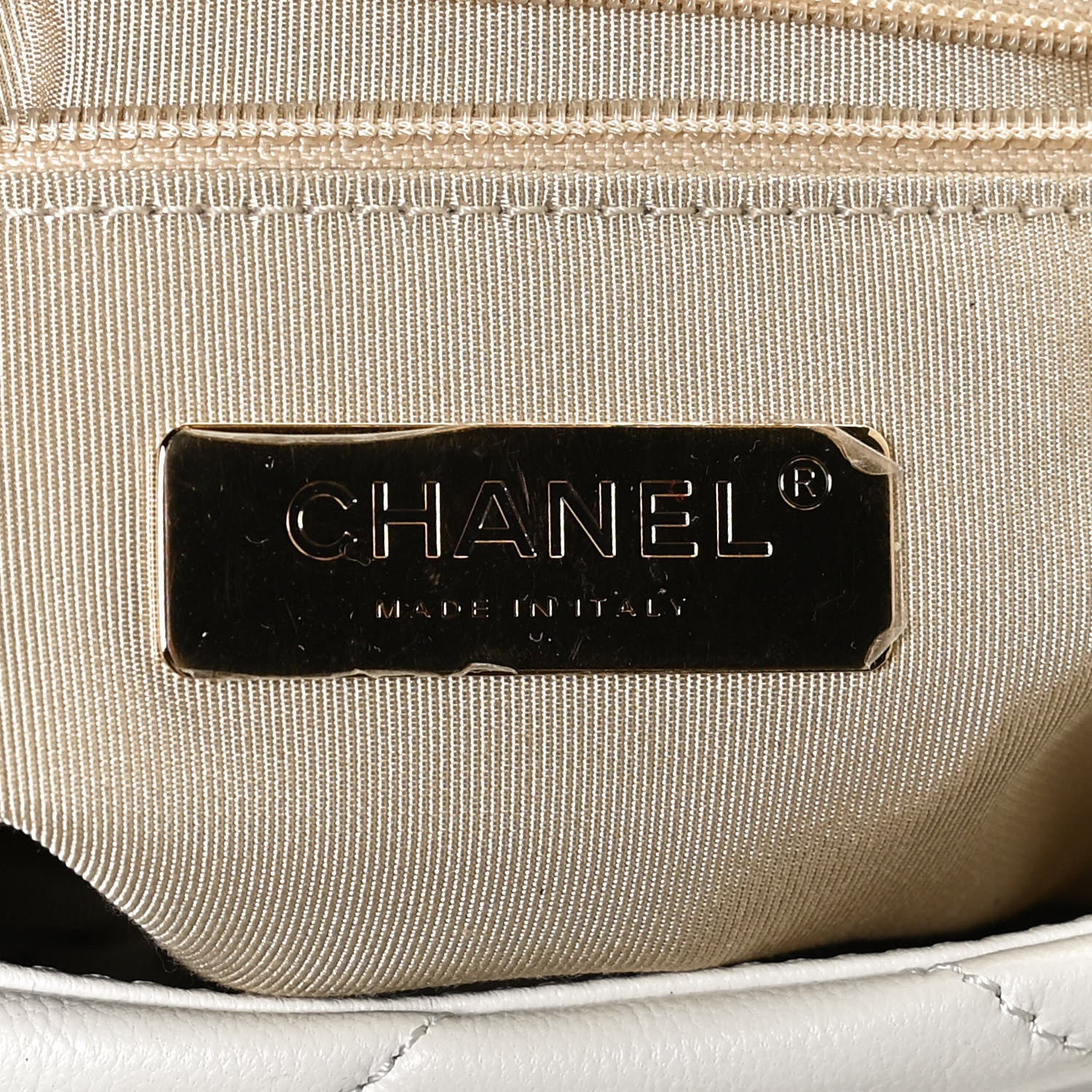 Chanel Goatskin Quilted Medium Chanel 19 Flap White 6 of 13
