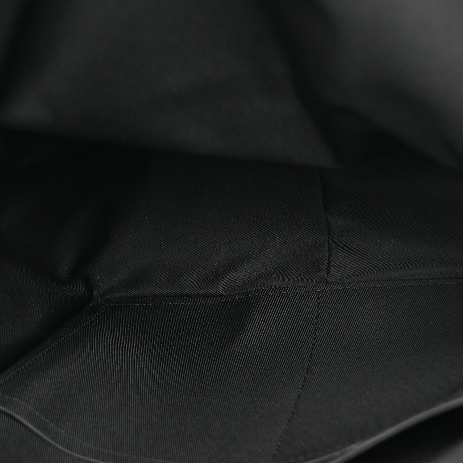 Louis Vuitton Taiga Monogram Discovery Backpack PM White 5 of 11