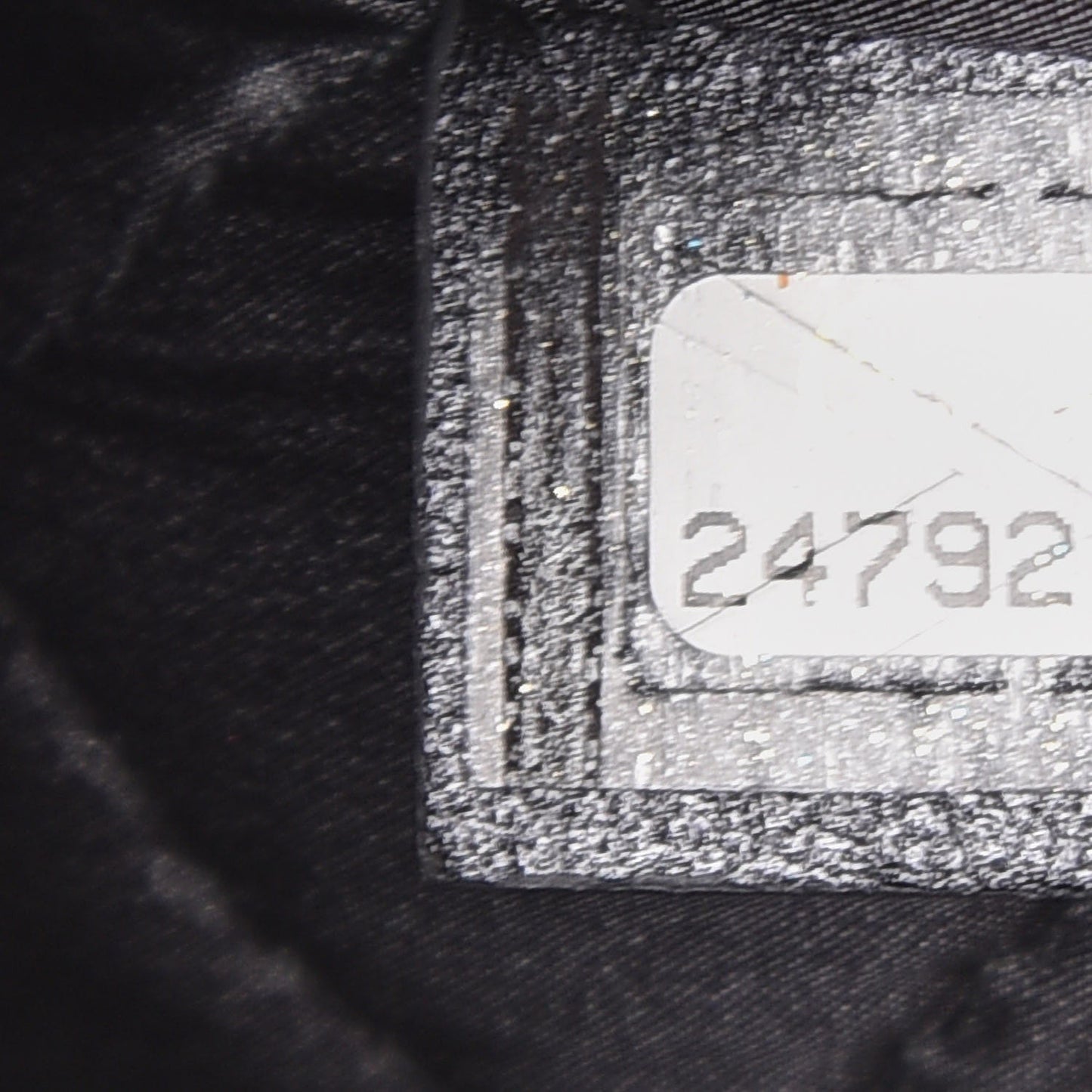 Metallic Caviar Quilted Medium Maxi CC Cosmetic Case Black