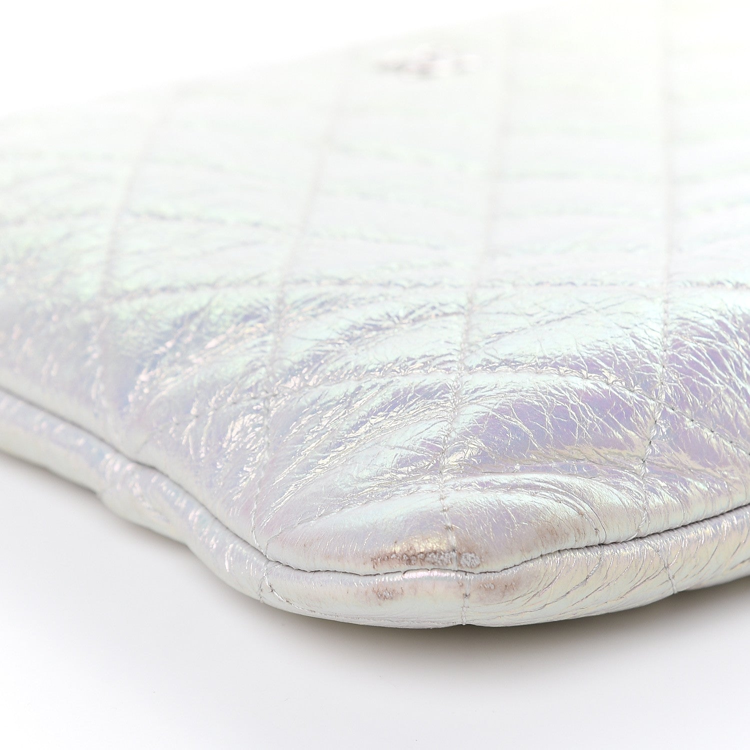 Chanel Iridescent Crumpled Calfskin CC Ripples Medium Cosmetic Case White 13 of 16