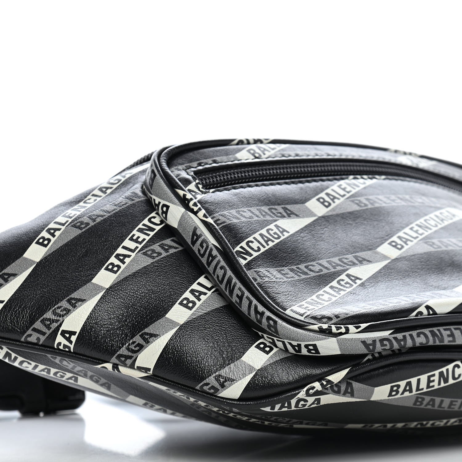Balenciaga Smooth Calfskin Losange Monogram Explorer Belt Bag Black Grey 7 of 8