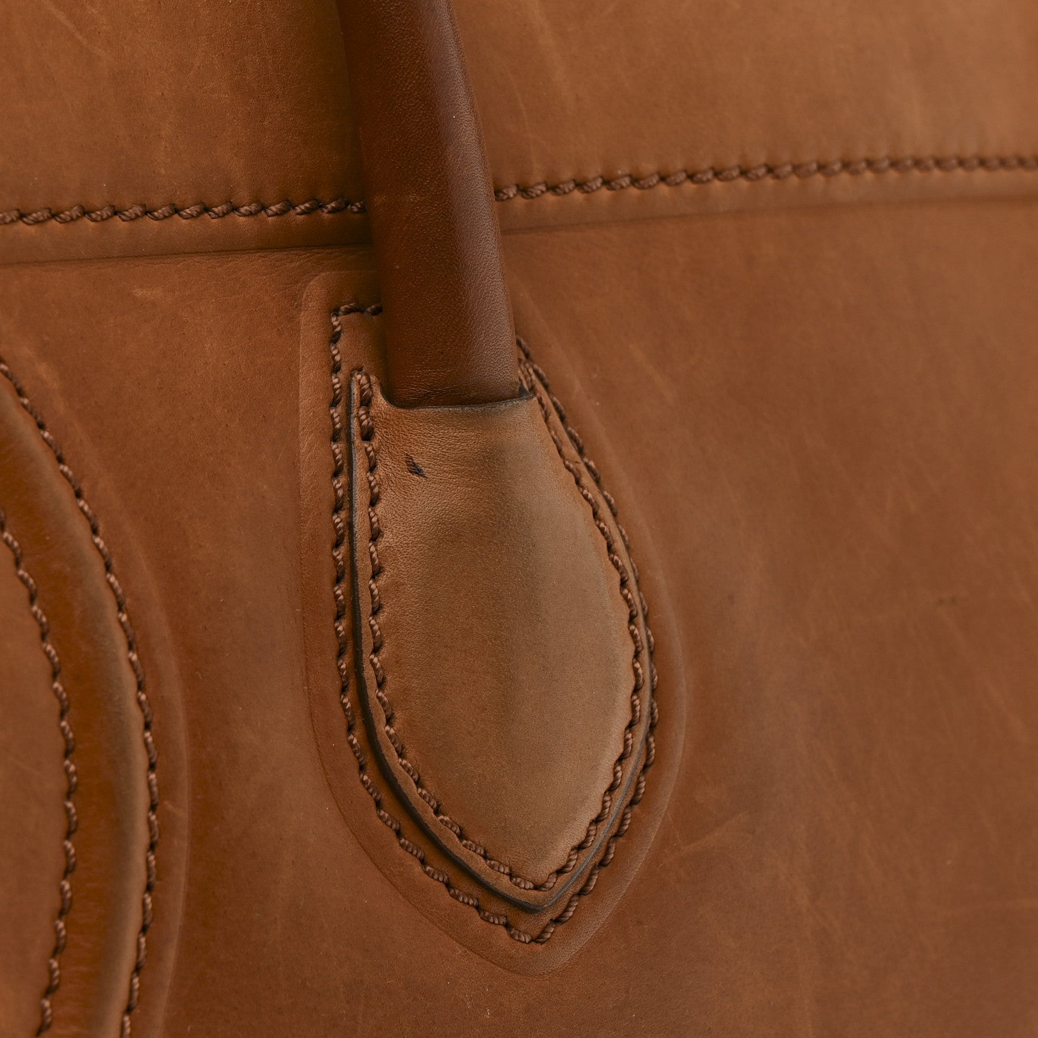 Celine Natural Calfskin Medium Phantom Luggage Tan 12 of 18