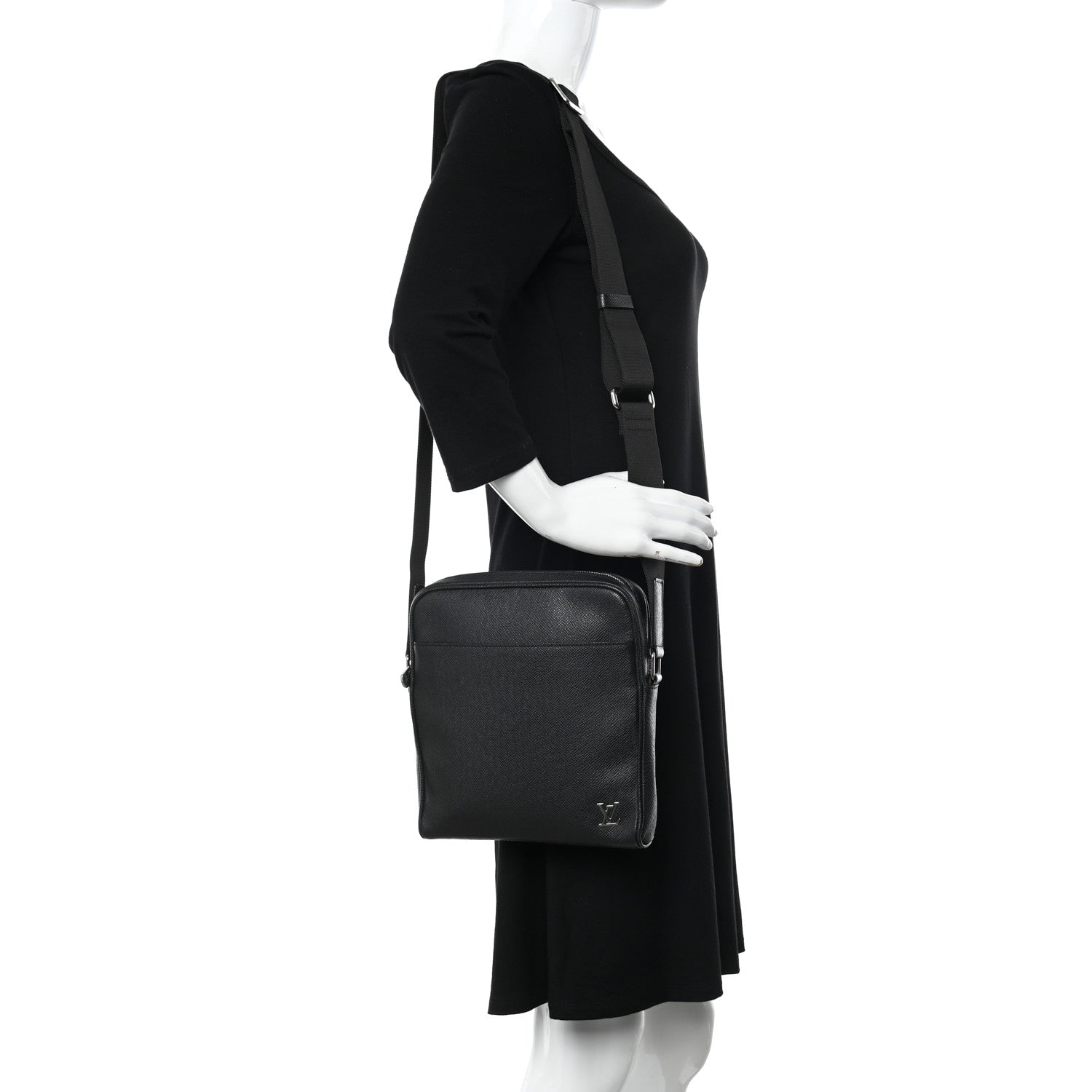 Louis Vuitton Taiga Alex Messenger BB Black 2 of 9