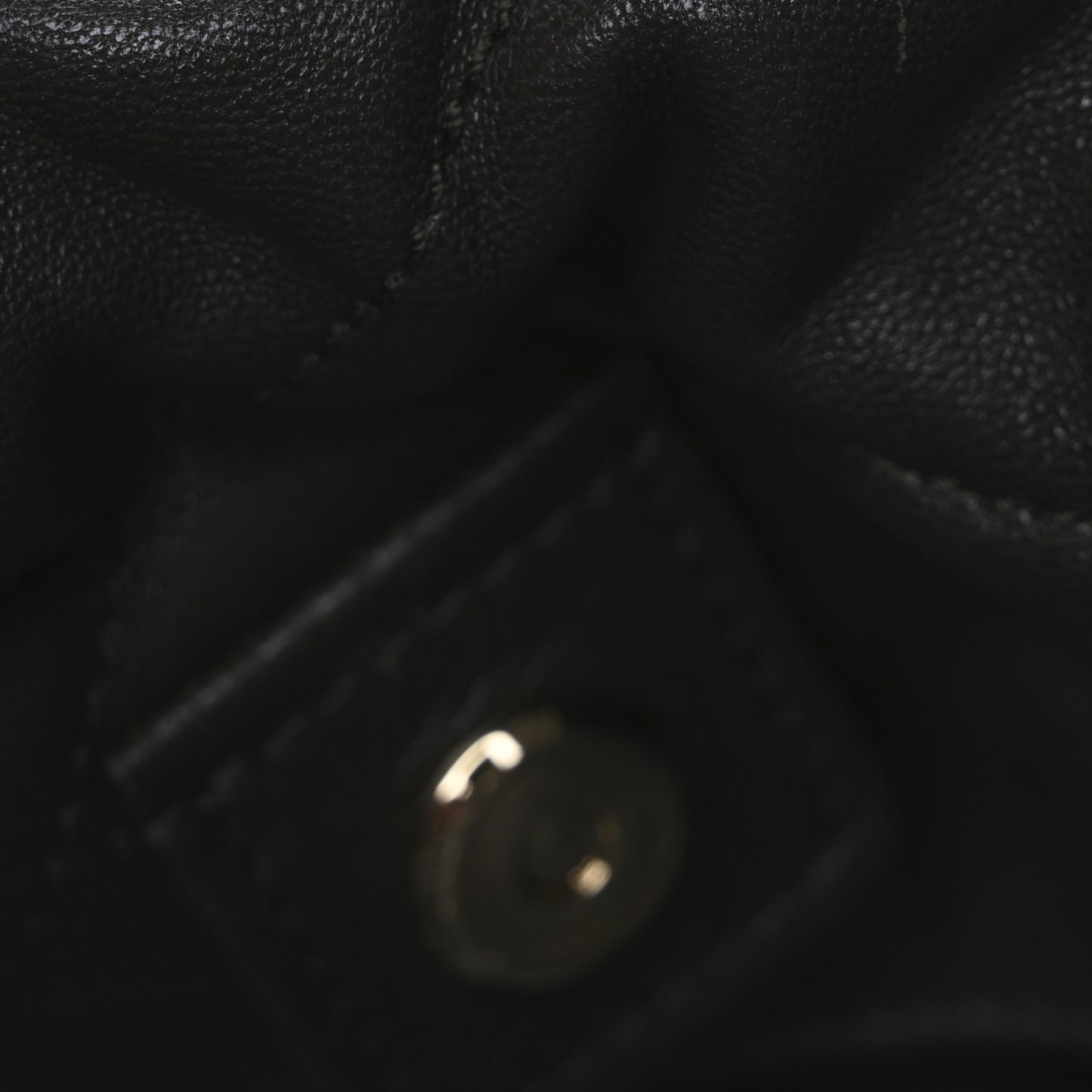 Lambskin Matelasse Monogram Medium Jamie 4.3 Pochon Light Musk