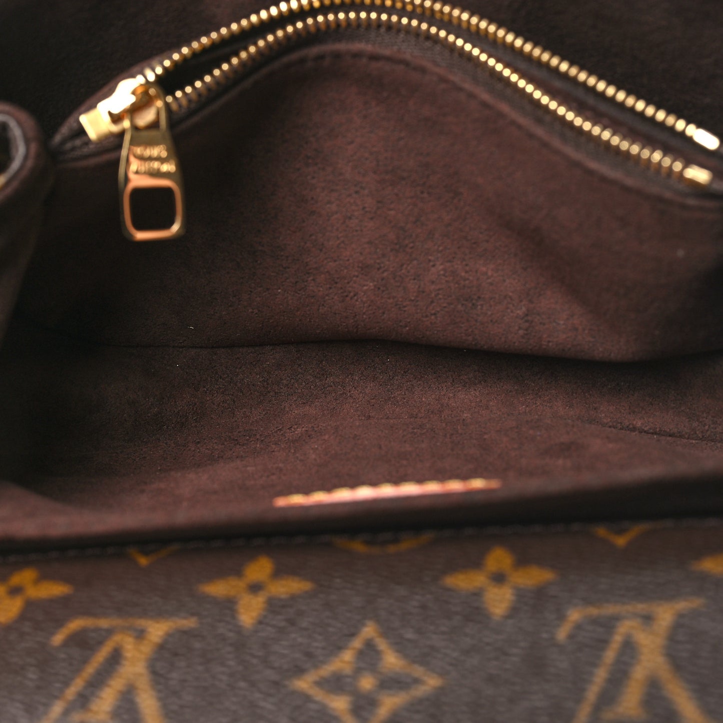 Monogram Pochette Metis East West