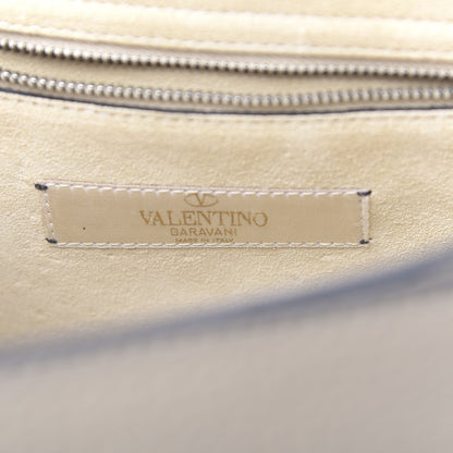 Valentino Garavani Pebbled Calfskin Onyx Medium Guitar Strap Rockstud Rolling Flap Saddle Bag Ivory 6 of 12