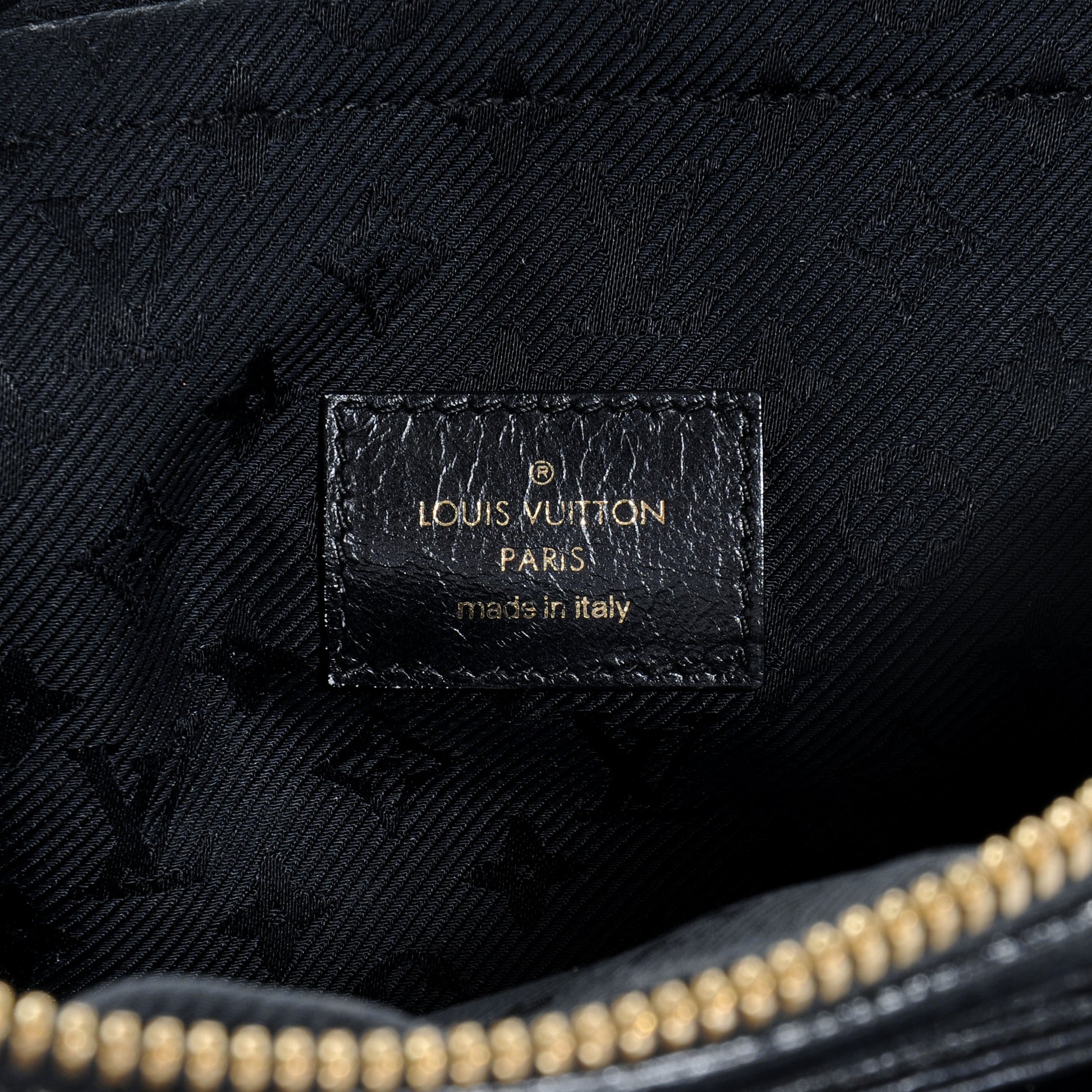 Louis Vuitton Lambskin Riveting Black 6 of 10