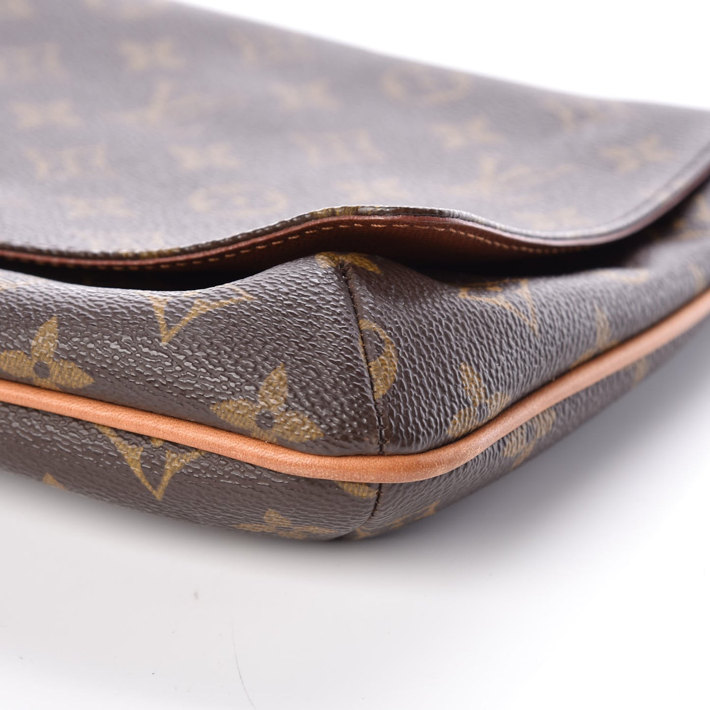 Monogram Musette Tango