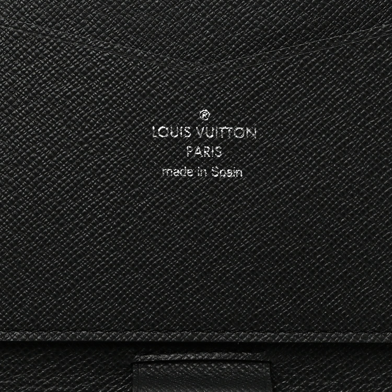 Louis Vuitton Taiga Ipad Case Ardoise 8 of 9