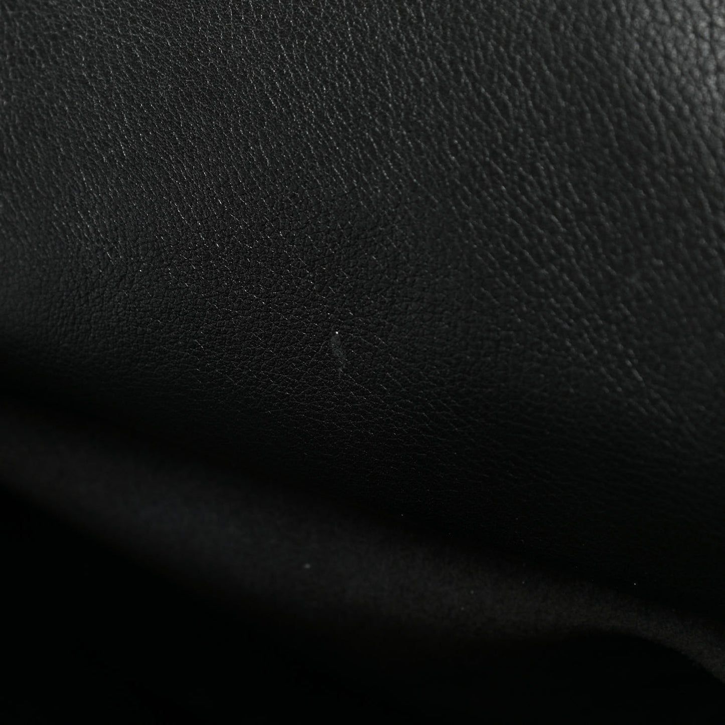 Calfskin Round Air Hobo Large Black