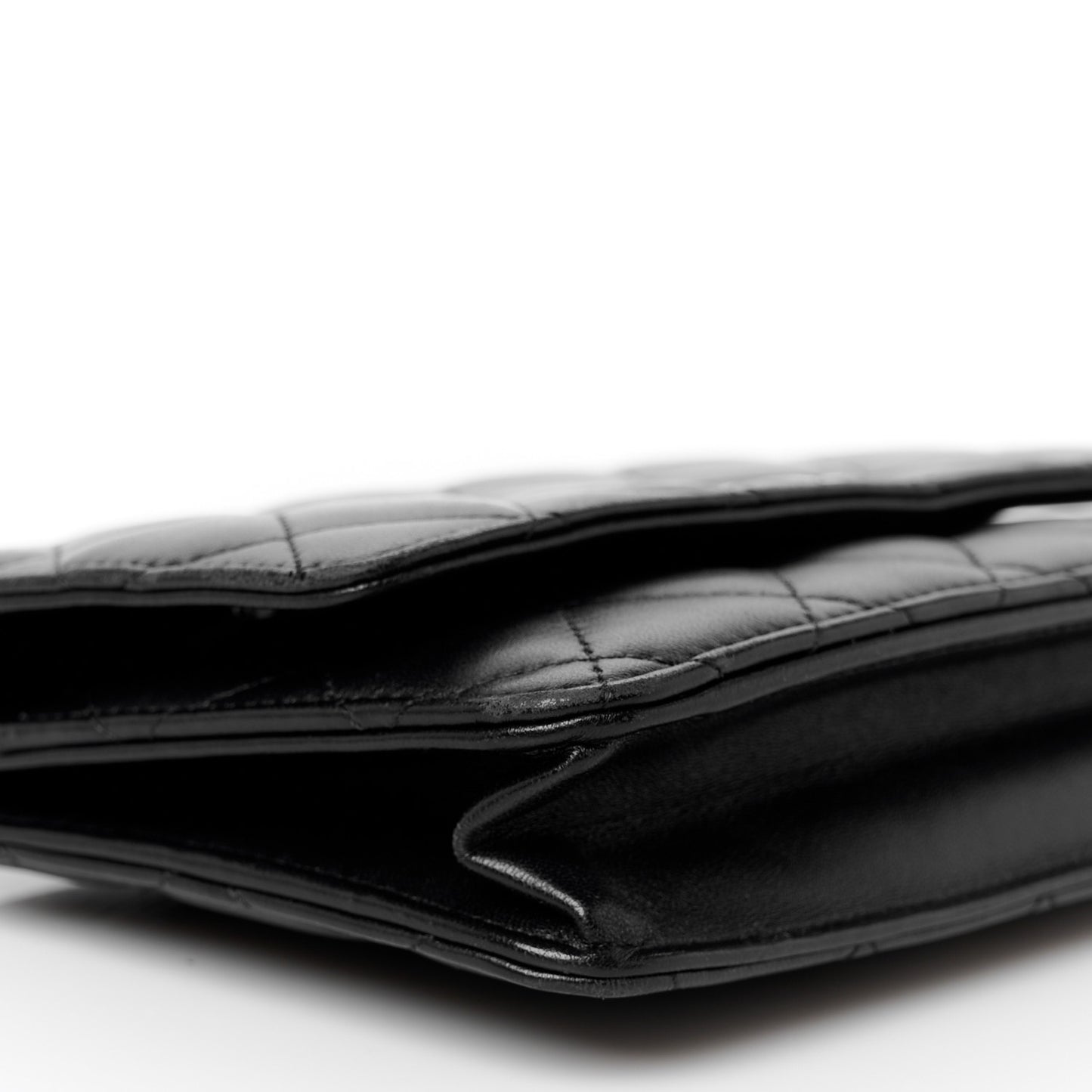 Lambskin Quilted Wallet On Chain WOC Black