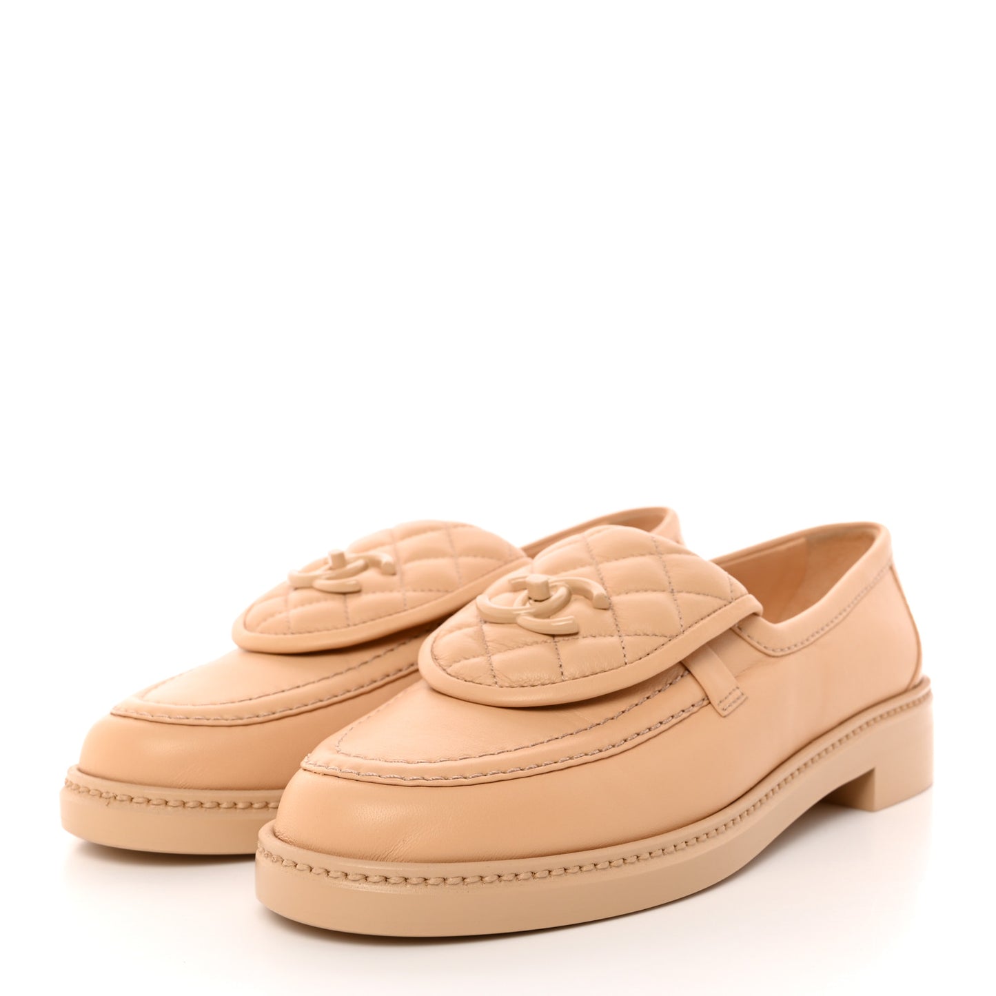 Lambskin Quilted CC Turnlock Moccasins 38.5 Beige