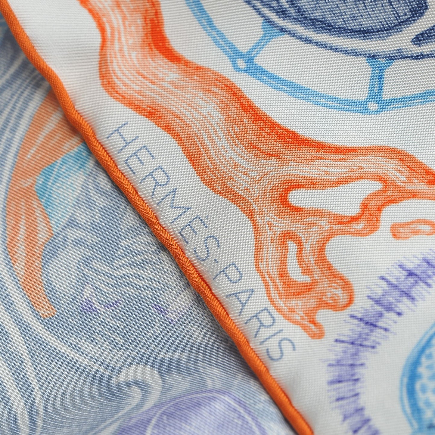 Silk Horsawards Scarf 90 Blanc Orange Bleu