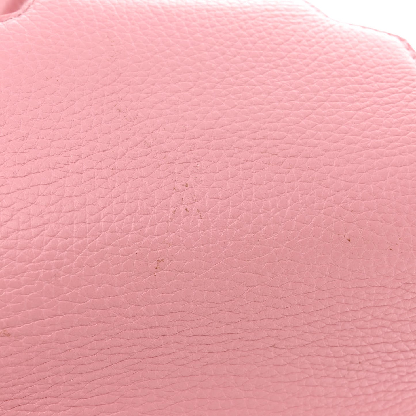 Sequins Metallic Taurillon Capucines BB Pink