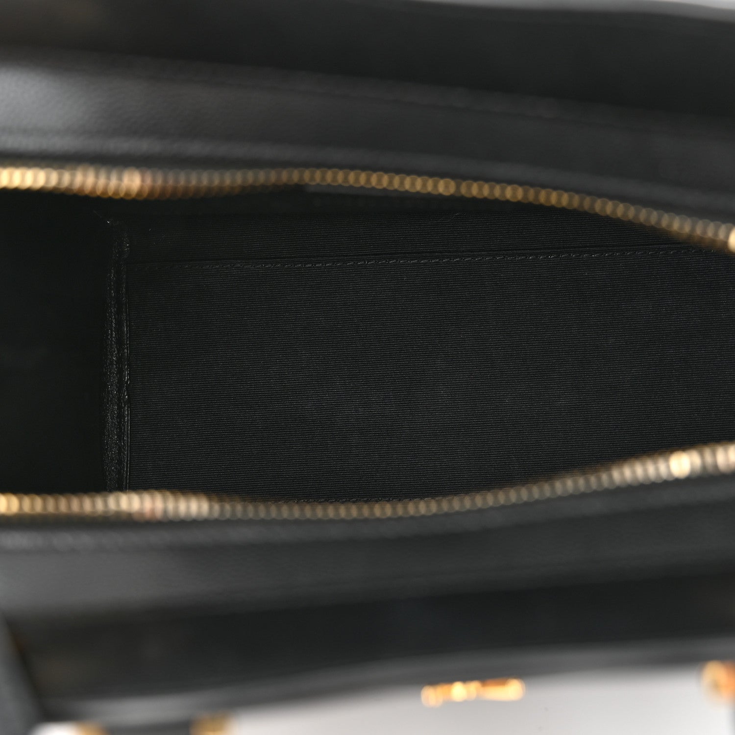 Saint Laurent Grain De Poudre Small Uptown Tote Black 5 of 13