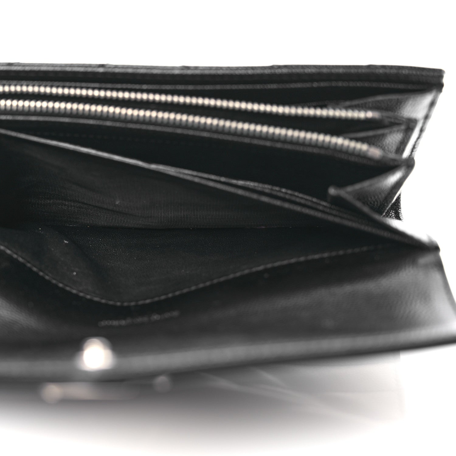 Saint Laurent Grain De Poudre Matelasse Chevron Monogram Flap Wallet Black 5 of 16