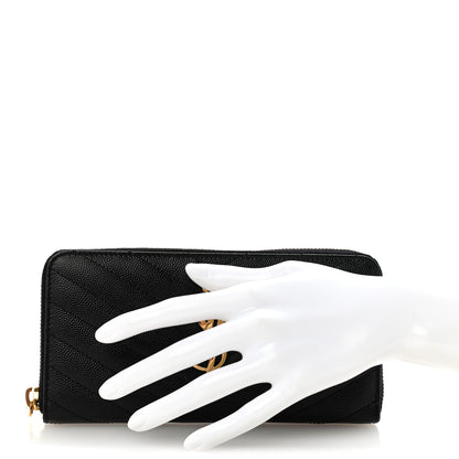 Saint Laurent Grain De Poudre Matelasse Chevron Monogram Zip Around Wallet Black 2 of 10