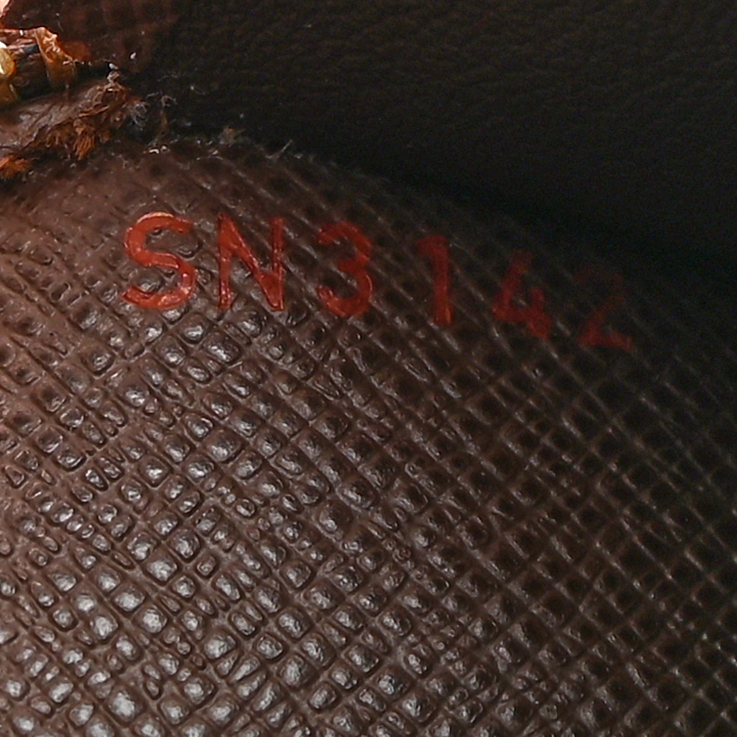 Damier Ebene Zippy Organizer Wallet