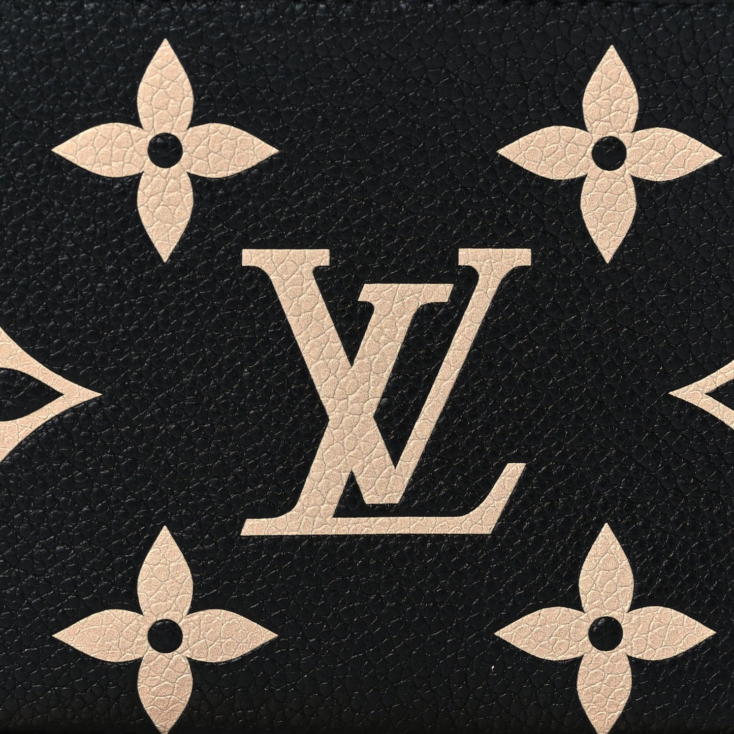 Empreinte Monogram Giant Mini Pochette Accessories Black