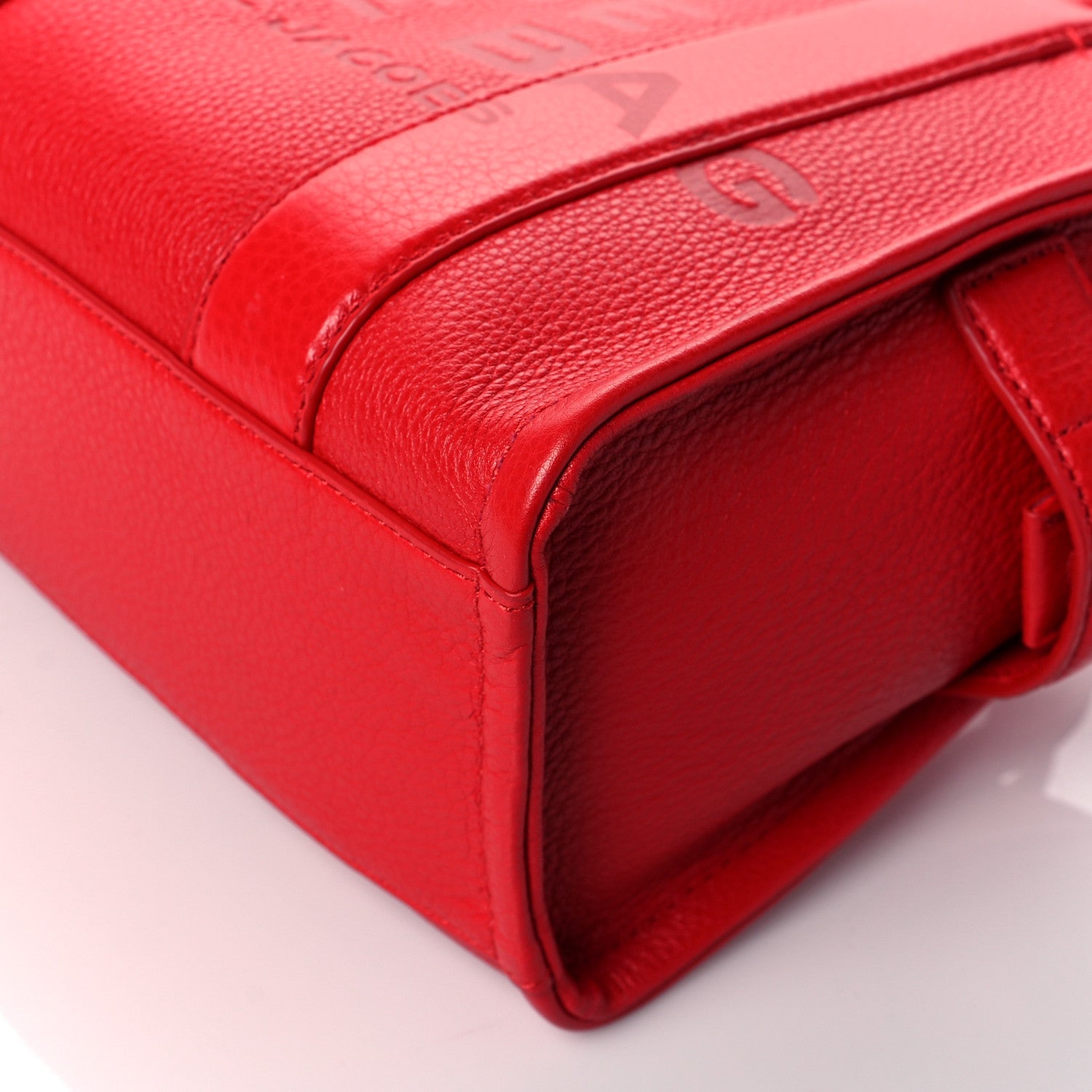 Marc Jacobs Grained Calfskin Small The Tote Bag Red 9 of 9