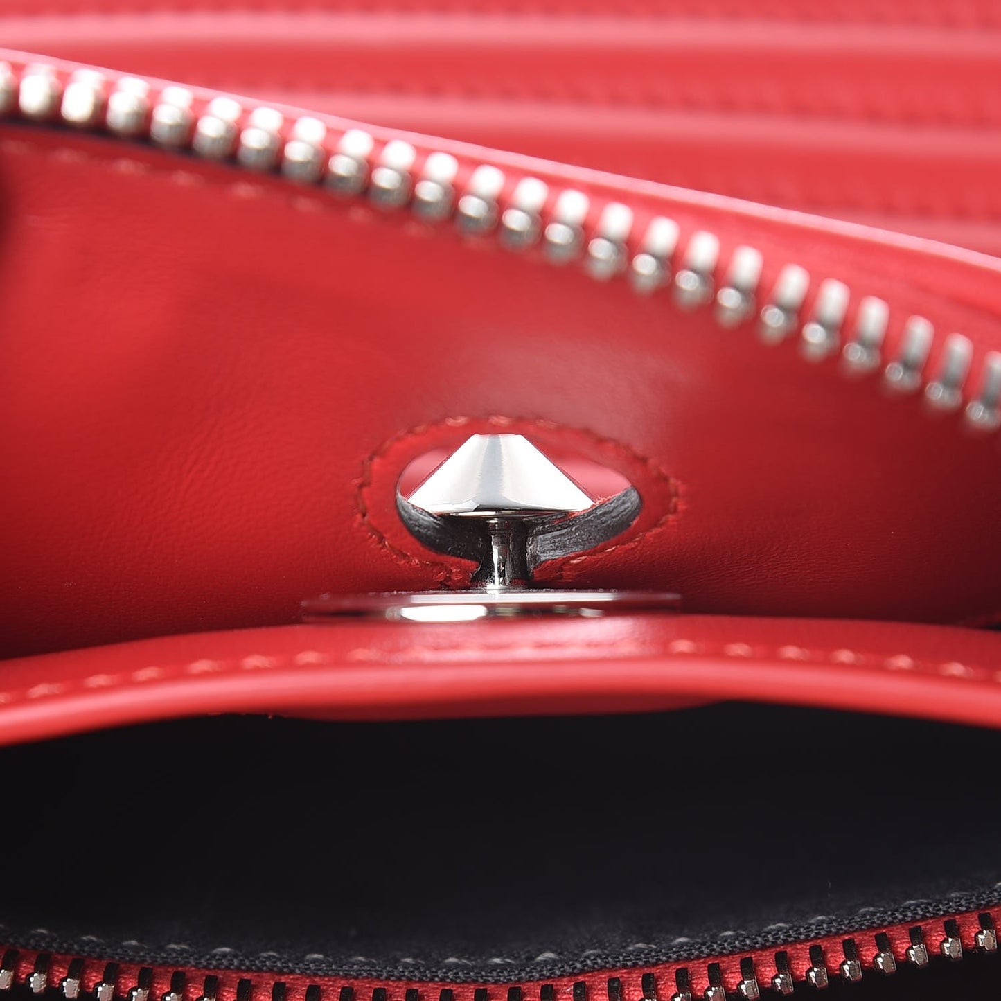 Shiny Nappa Trapuntata Small DotCom Click Chain Satchel Rojo
