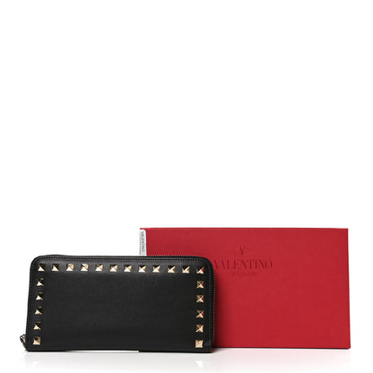 Valentino Garavani Pebbled Calfskin Rockstud Zip Around Wallet Black 11 of 11