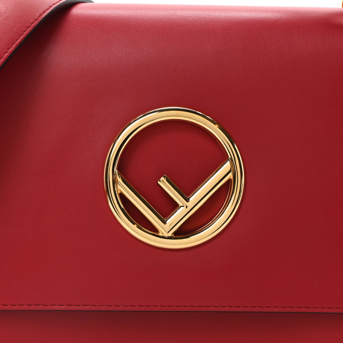 Vitello Century Opaco F is Fendi Kan I Shoulder Fragola