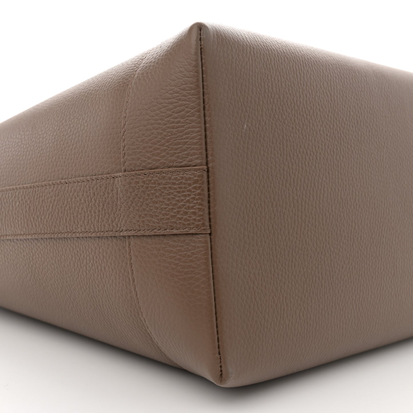 Grainy Calfskin Medium London Tote Bag Earth