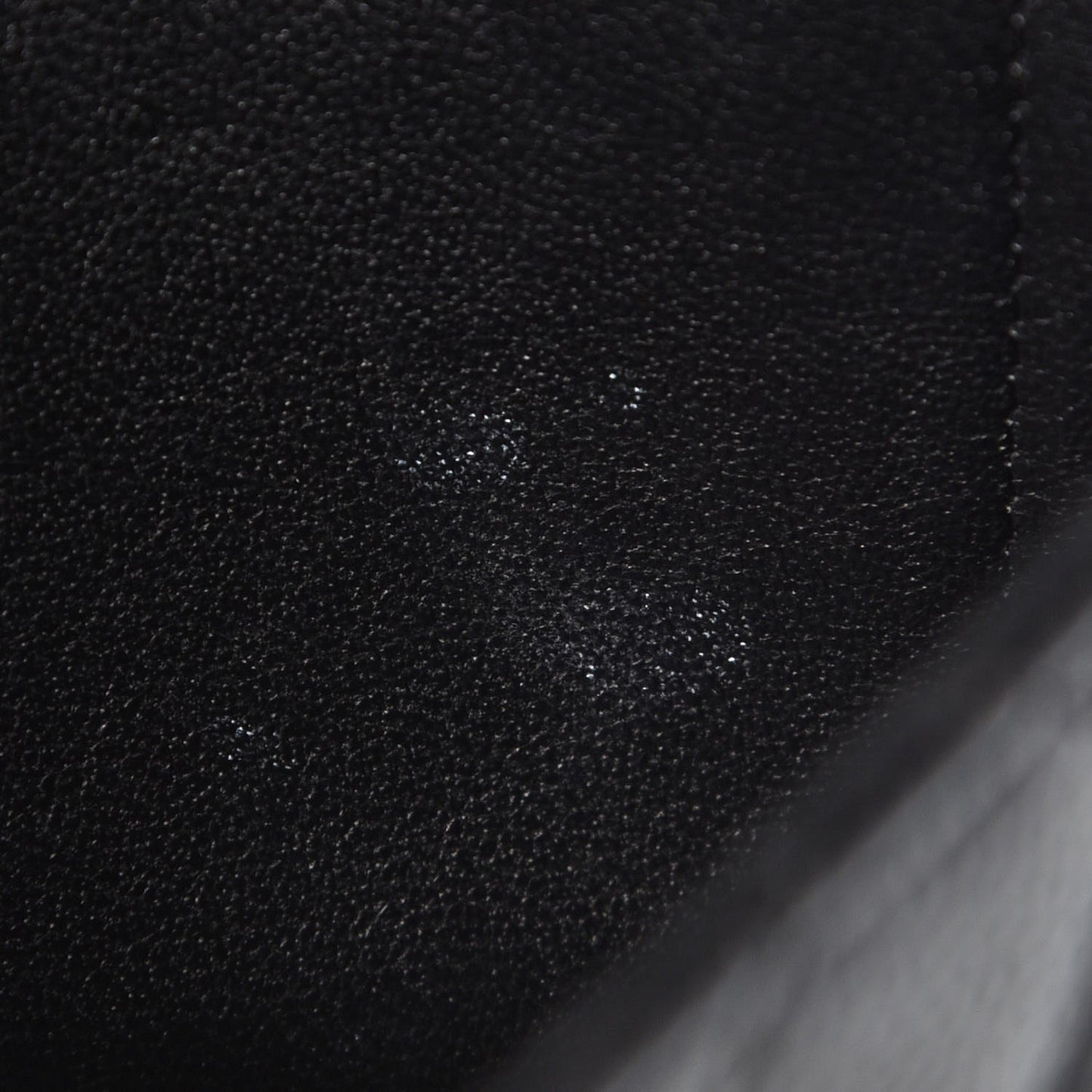 Caviar Quilted East West Flap Black