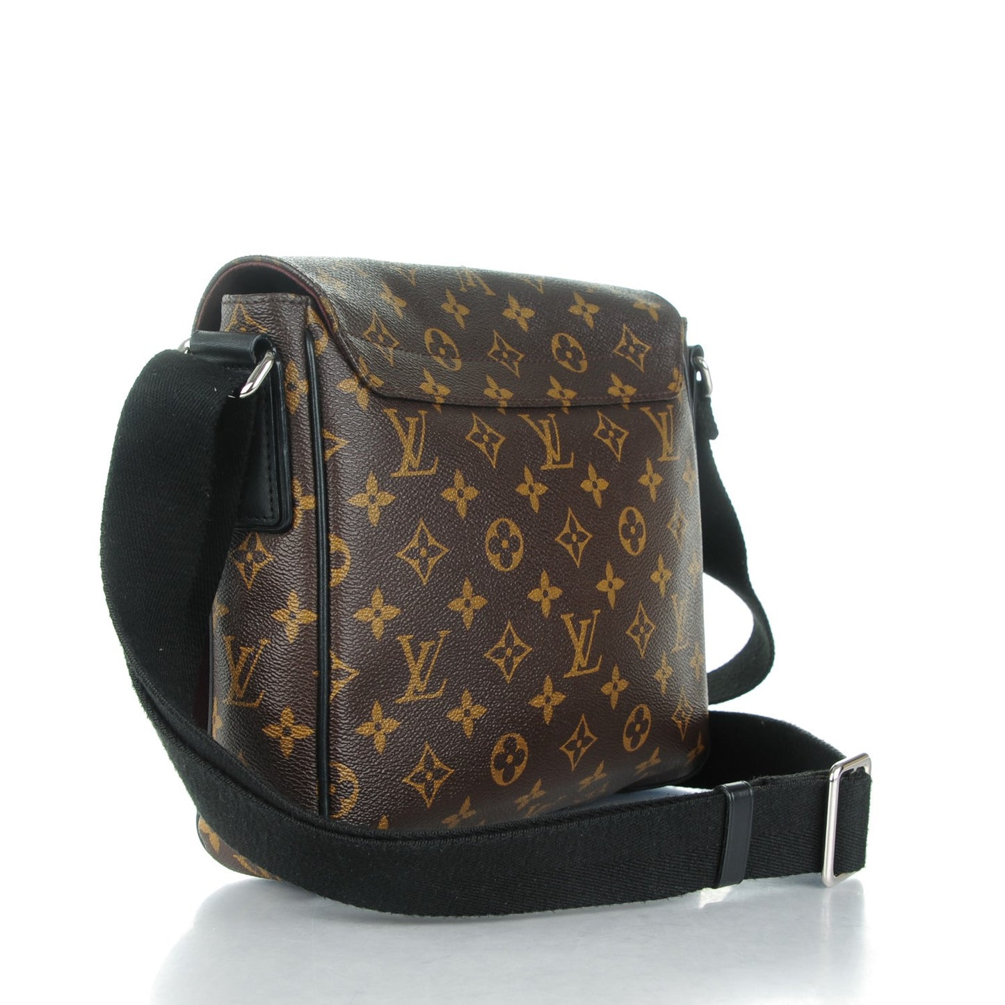 Monogram Macassar District PM