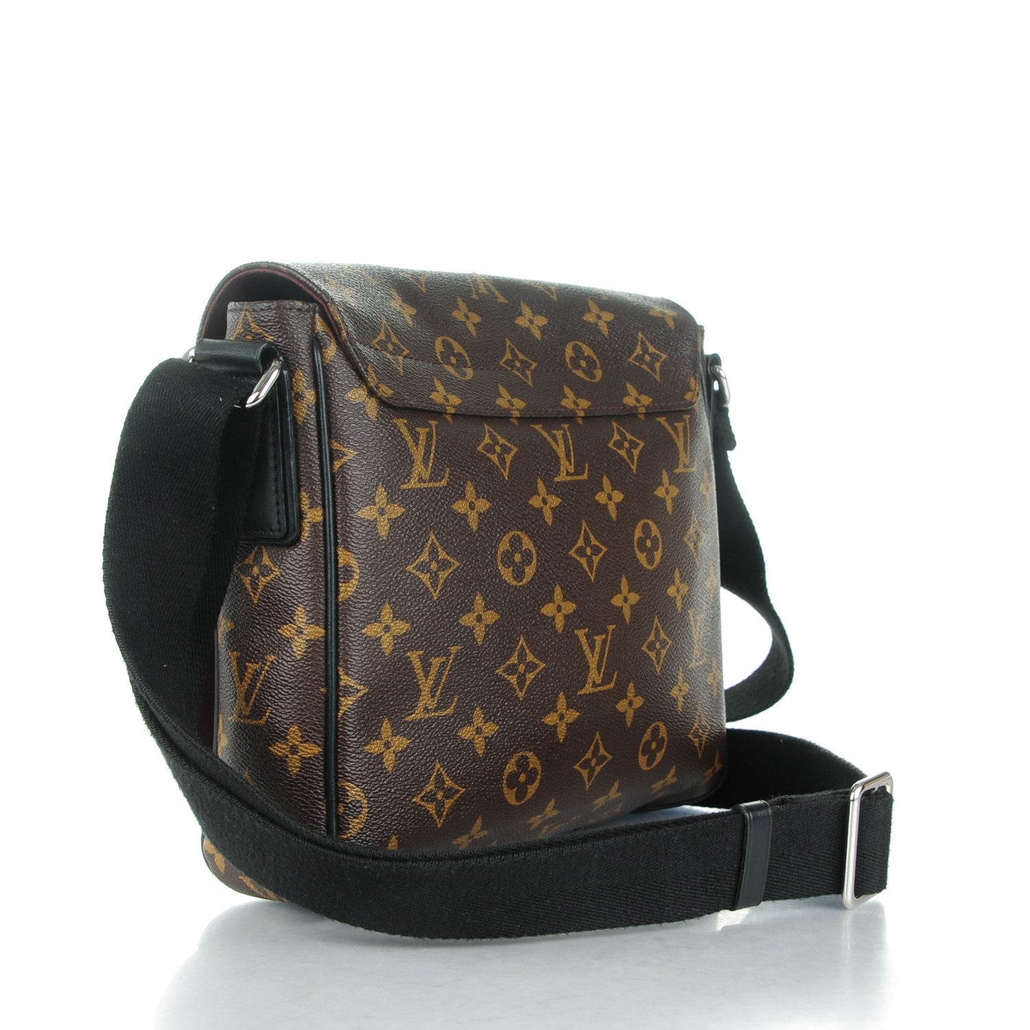 Louis Vuitton Monogram Macassar District PM 3 of 7