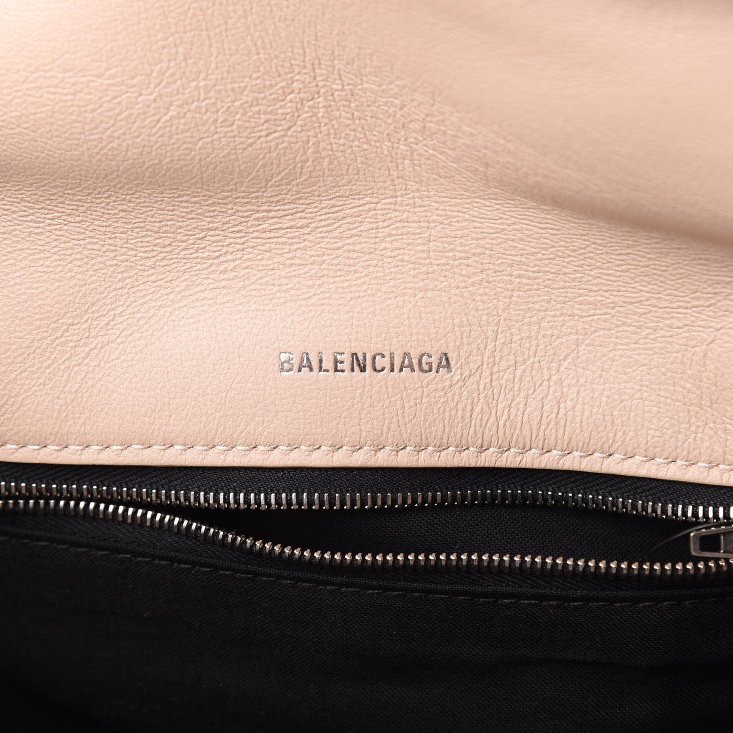 Nappa Calfskin Quilted Touch B Puffy Clutch Light Beige