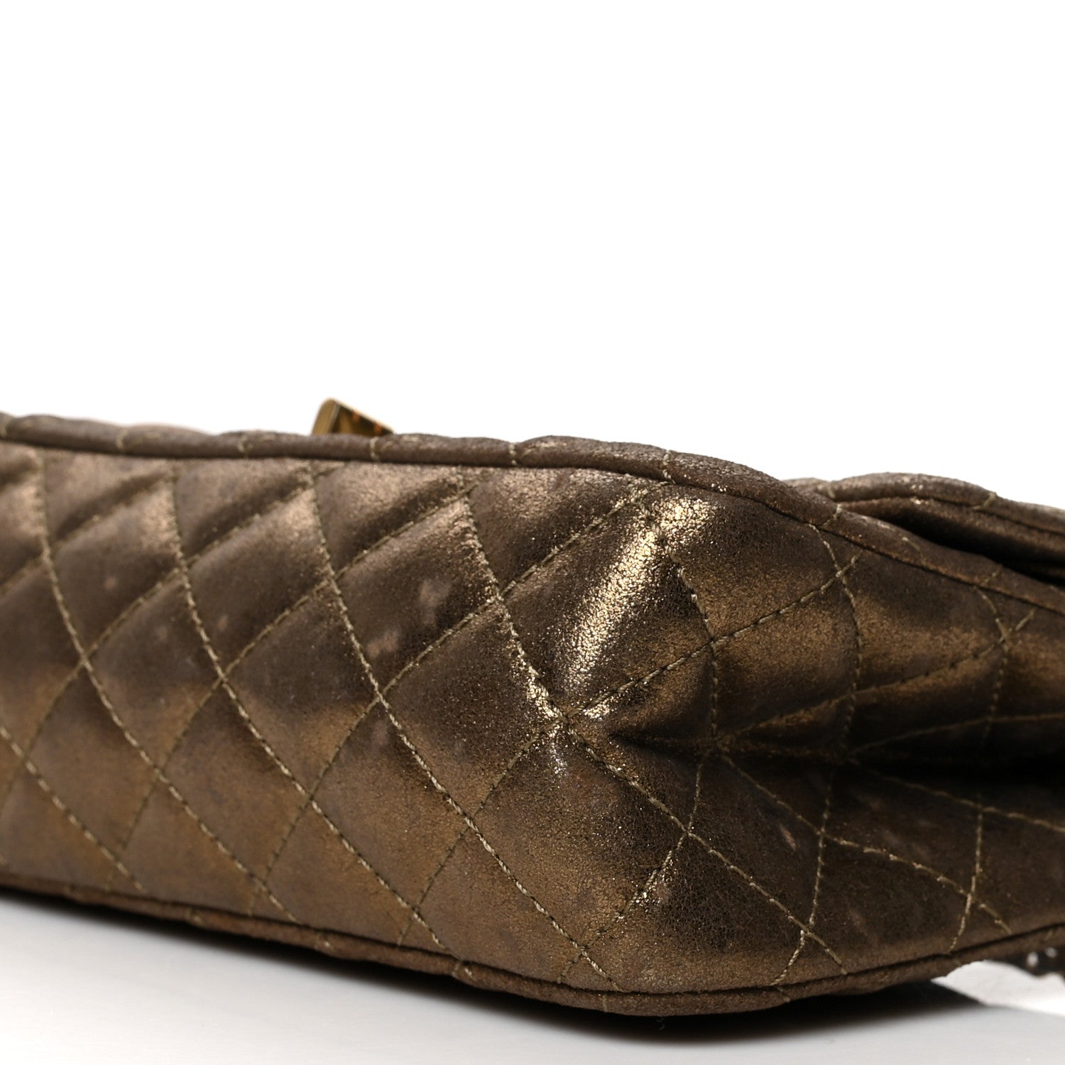 Chanel Iridescent Calfskin Quilted 2.55 Reissue 225 Flap Gold 9 of 11