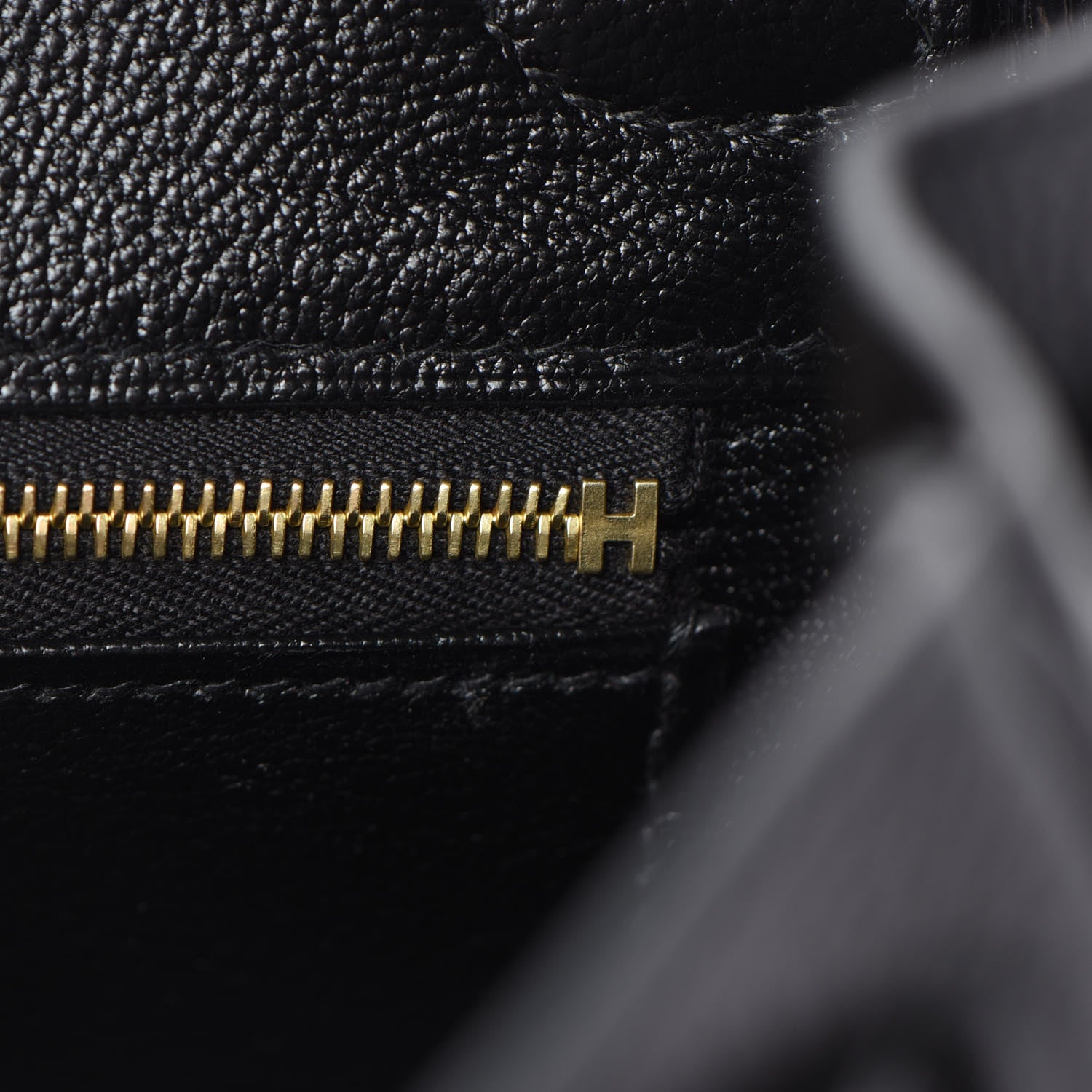 Hermes Togo Shiny Niloticus Crocodile Birkin Touch 25 Black 22 of 36