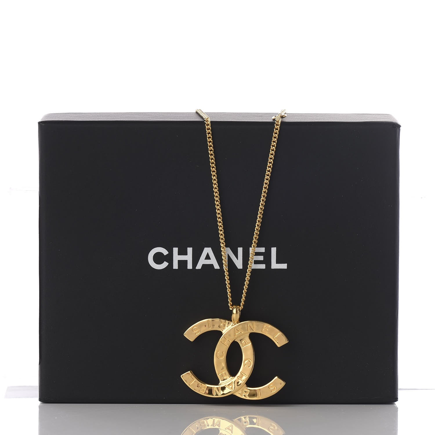Chanel Metal CC Paris Button Necklace Gold 4 of 4