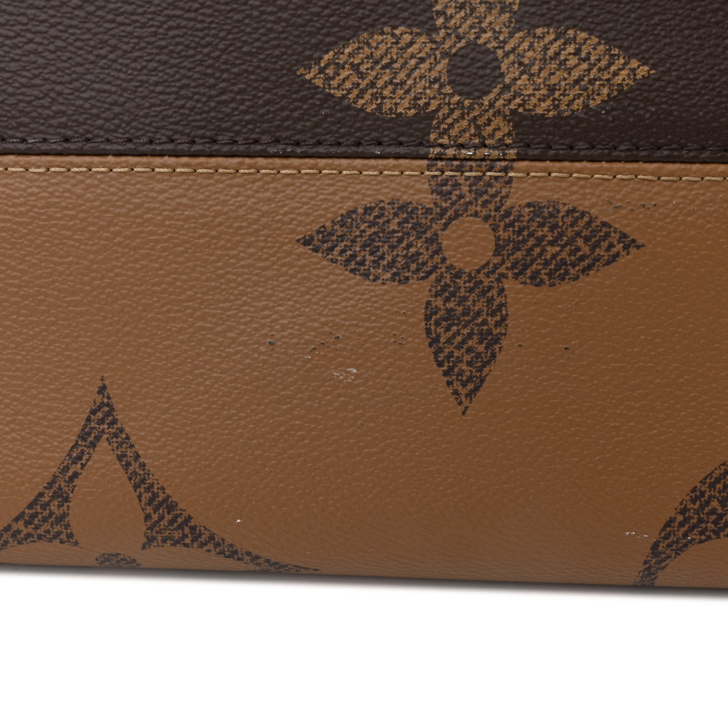Reverse Monogram Giant Onthego GM