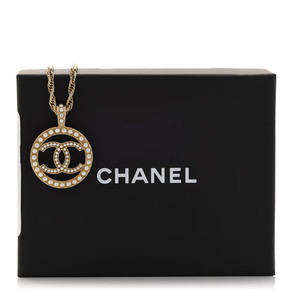 Chanel Pearl CC Round Pendant Necklace Gold 6 of 6