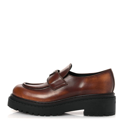 Prada Vitello Fume Metal Triangle Logo 50mm Loafers 40.5 Cognac 1 of 11