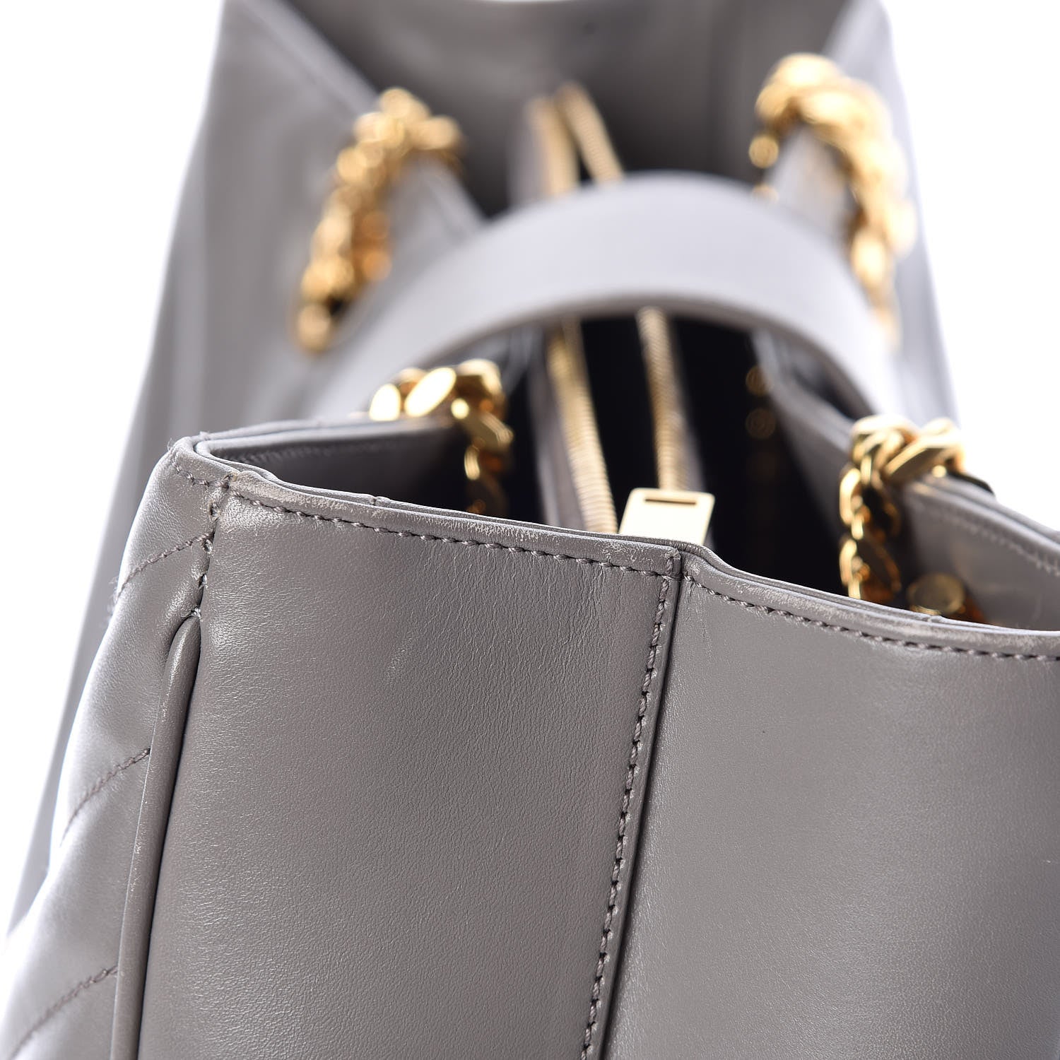 Saint Laurent Smooth Calfskin Matelasse Chevron Monogram Shopping Bag Grey 18 of 23