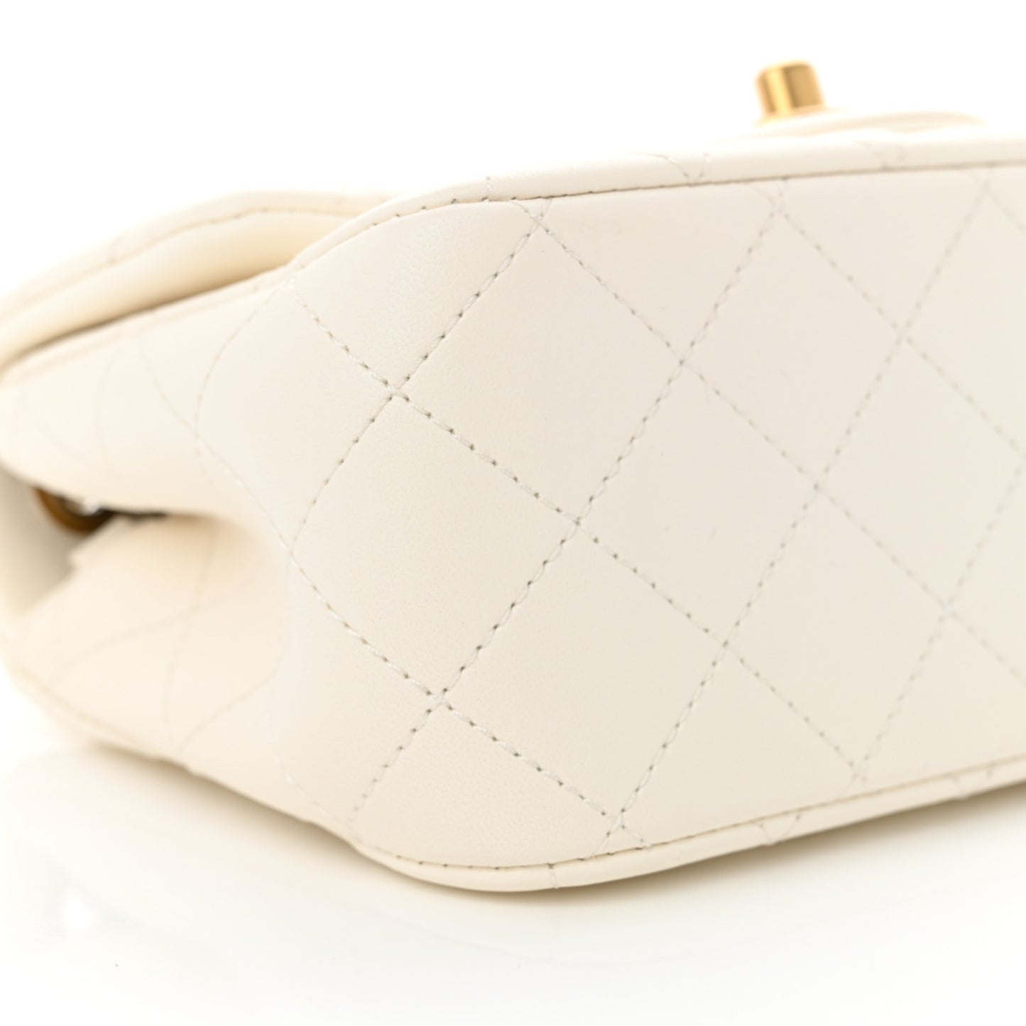 Lambskin Quilted Mini Pearl Crush Flap White