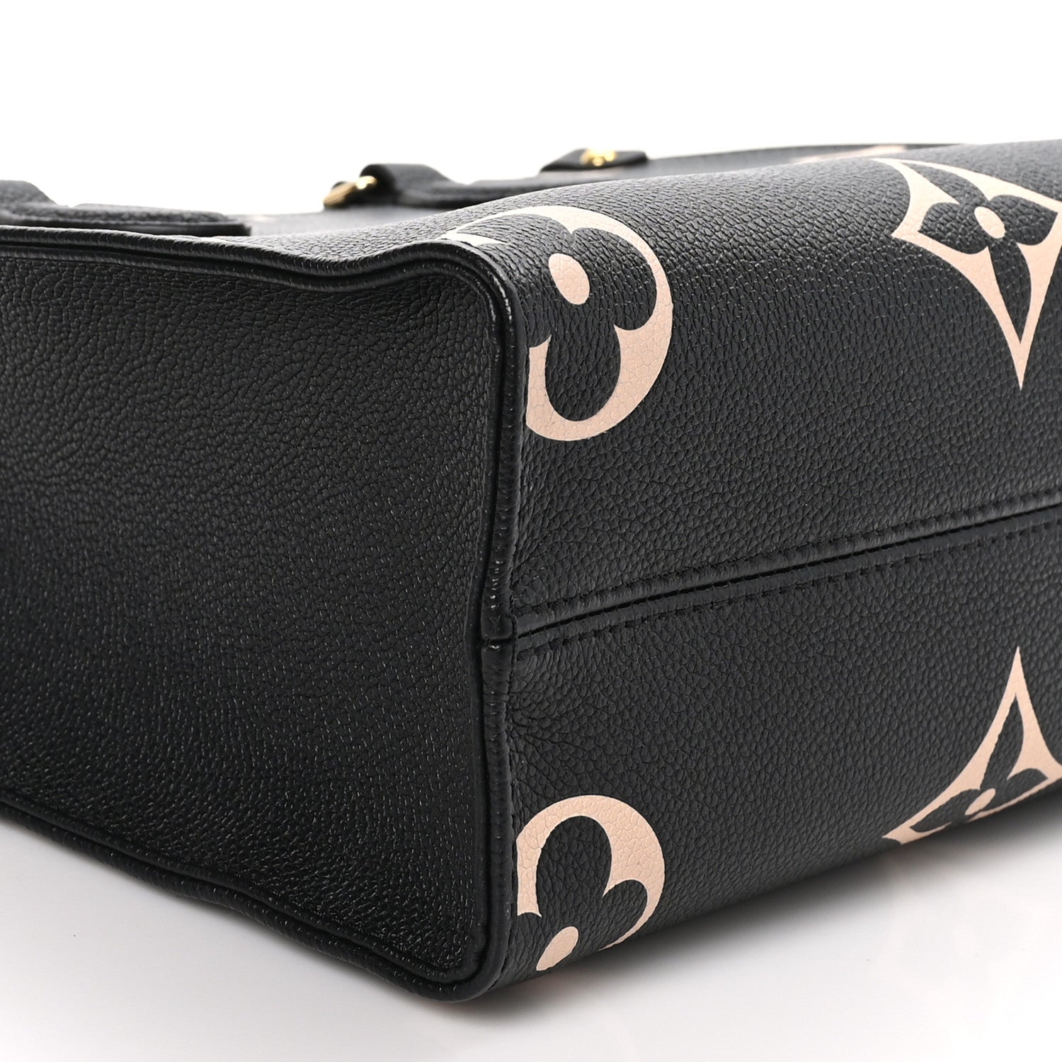 Louis Vuitton Empreinte Monogram Giant Onthego PM Black Beige 8 of 10