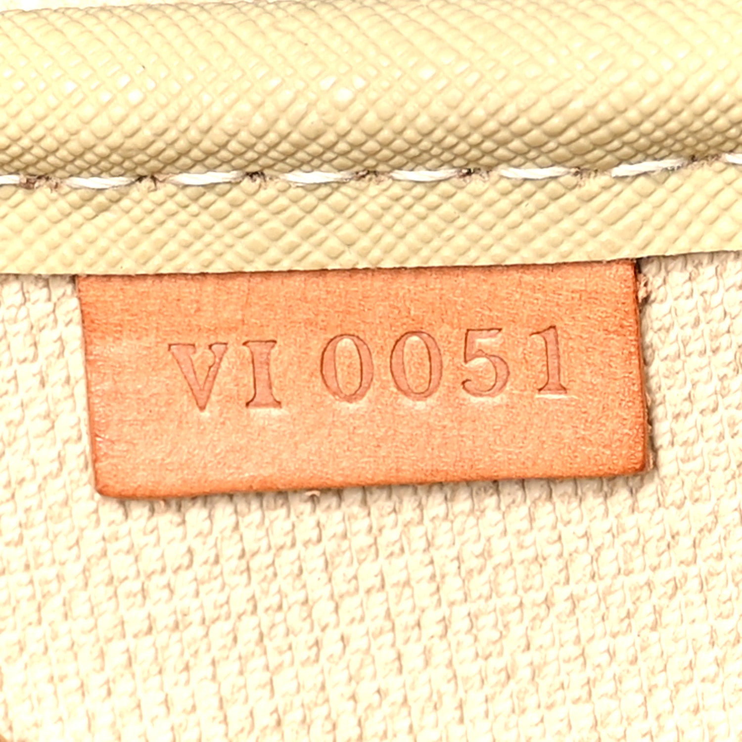 Louis Vuitton Monogram Alize 24 Heures Luggage 5 of 11