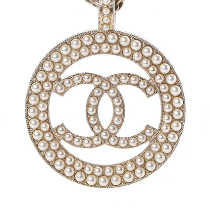 Chanel Pearl CC Round Pendant Necklace Gold 4 of 5