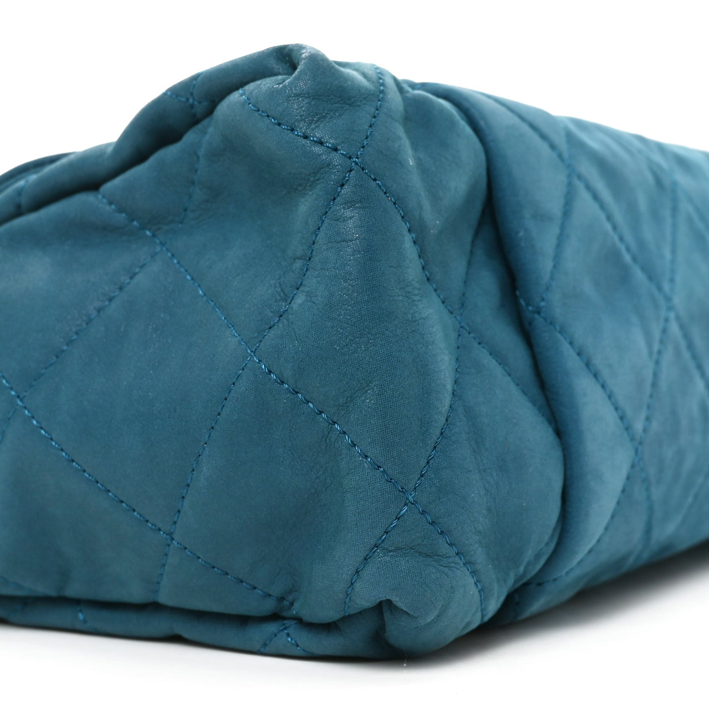 Iridescent Calfskin Large Chic Quilt Flap Blue