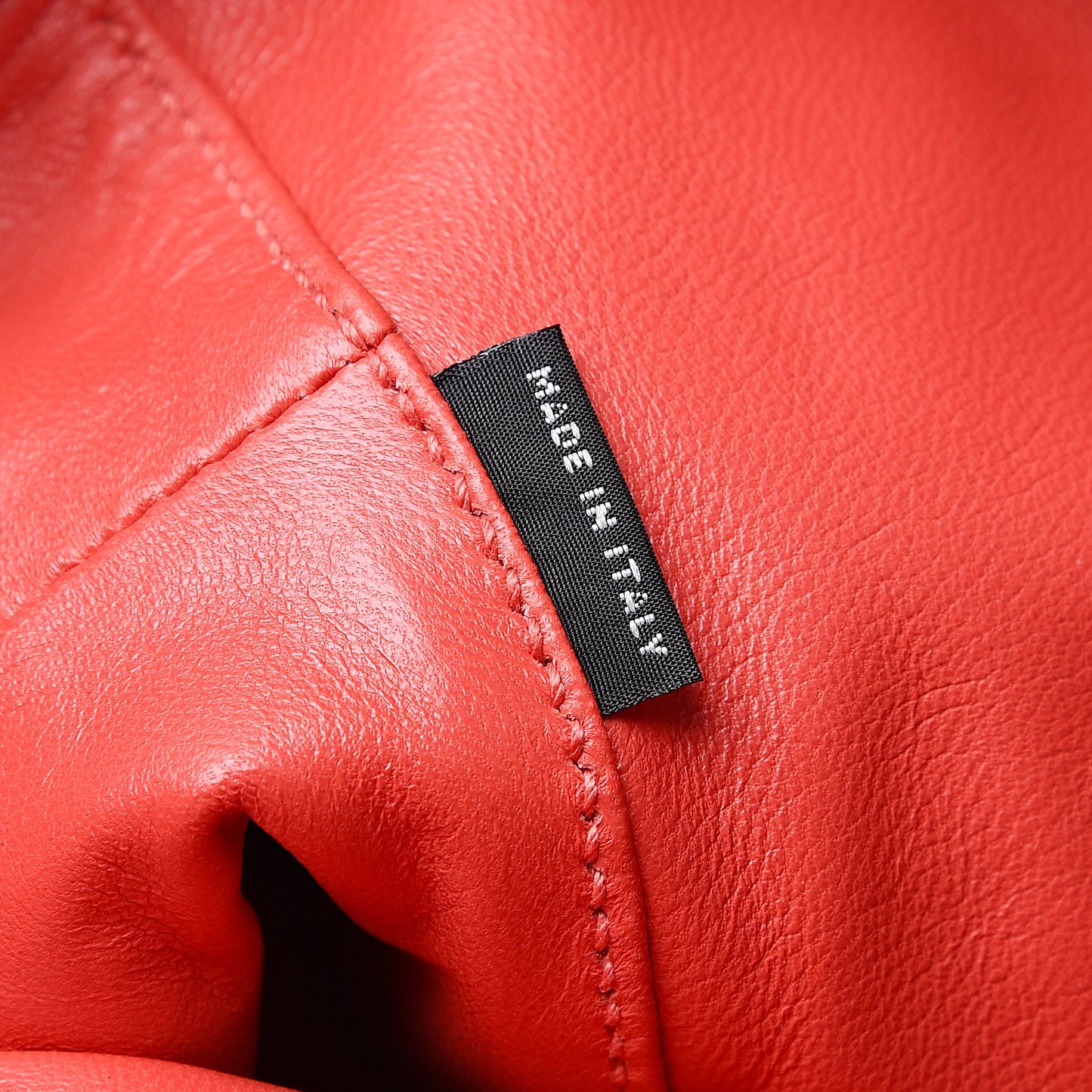 Soft Calfskin Shopping Tote Cammeo Lacca