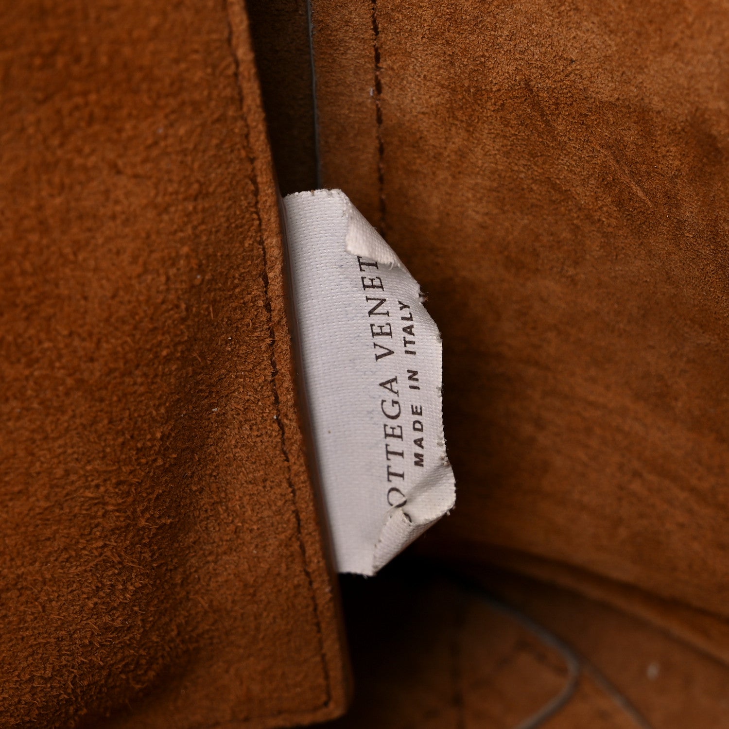 Bottega Veneta Grainy Calfskin Medium Arco Plaster 6 of 15